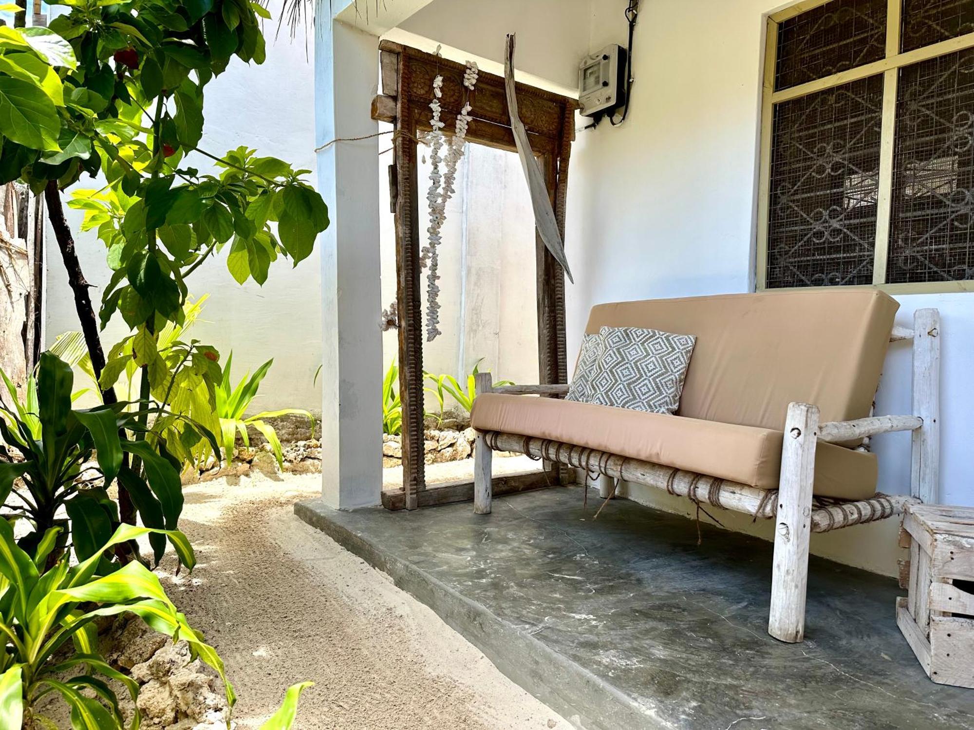 Mlango Paje House II Bed & Breakfast Exterior foto